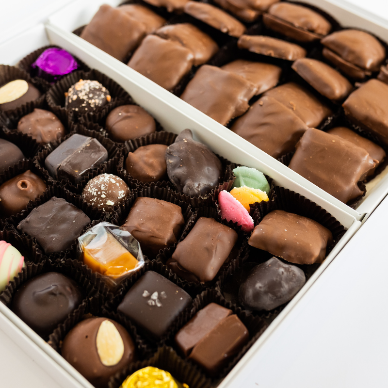 CONNOISSEUR’S CHOICE – Assorted Chocolates & Toffee